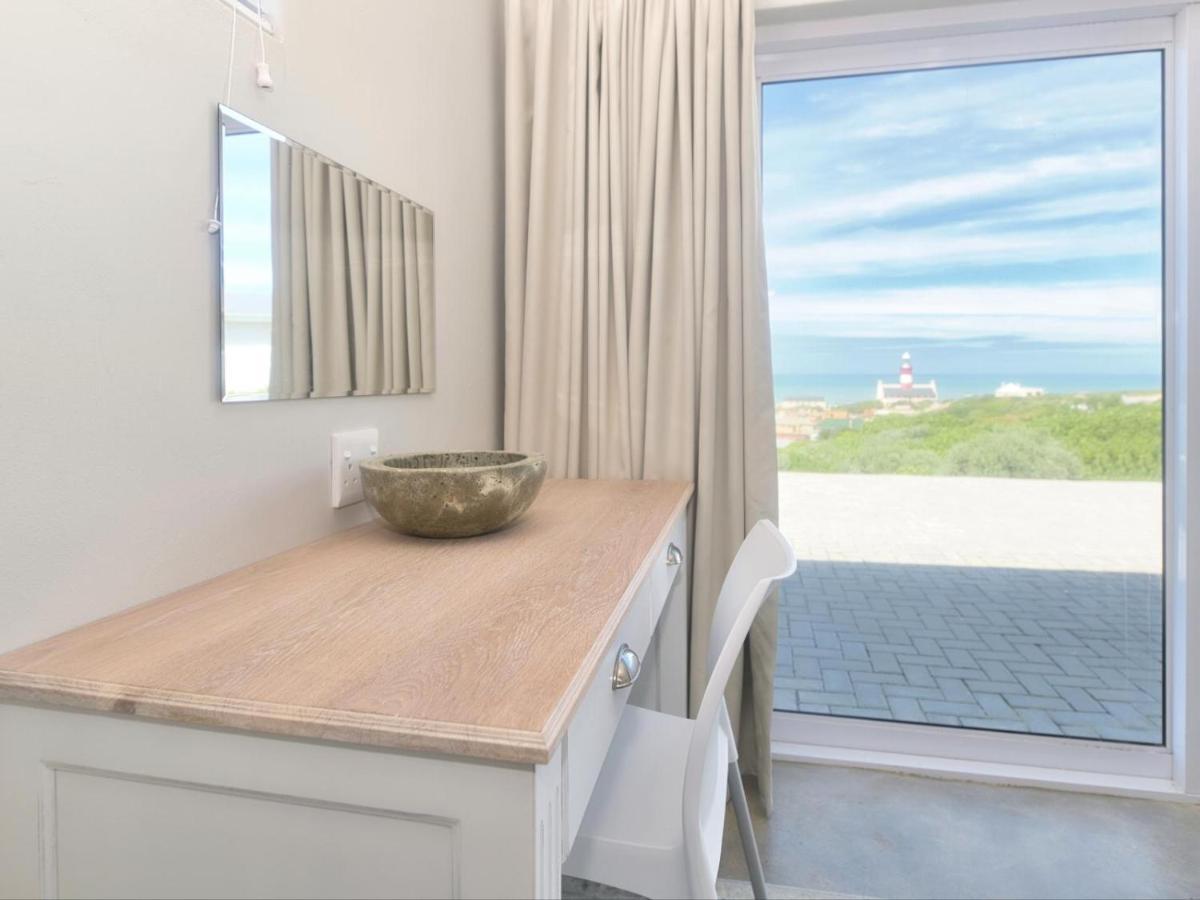 Apartamento 29 On Poole Street Agulhas Exterior foto