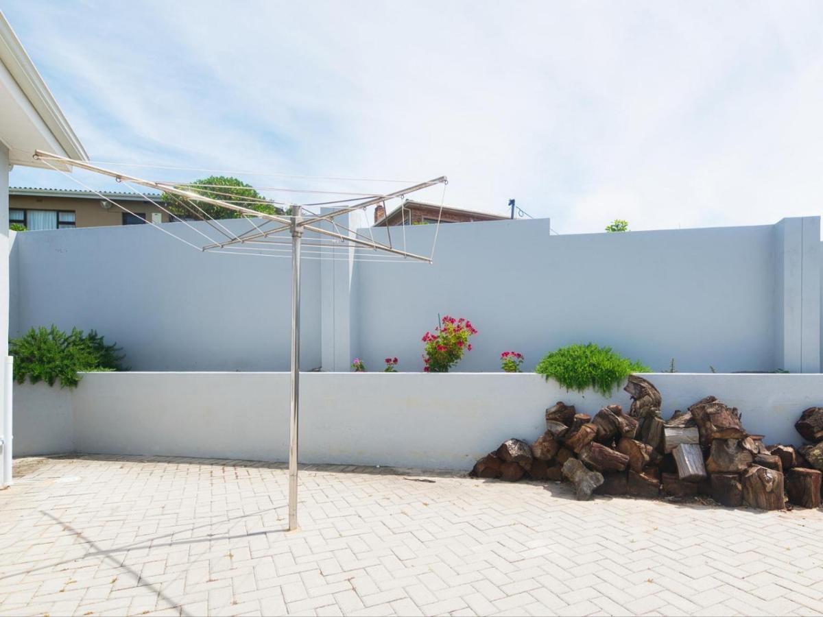 Apartamento 29 On Poole Street Agulhas Exterior foto
